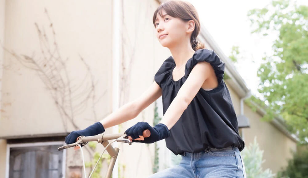 綿麻手汗手袋へ移動する